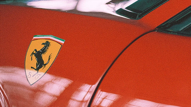 ferrari suv2