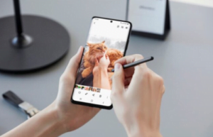 Samsung Galaxy S21 serisi satışları Güney Kore'de rekor kırdı! 19 Samsung Galaxy S21 serisi satışları Güney Kore'de rekor kırdı!