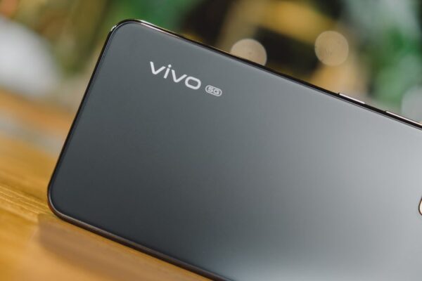 Vivo S9 5G, Dimensity 1100 ile geliyor!