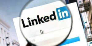 LinkedIn, iOS üzerinde kullanıcı verisi izlemeyi durduruyor!