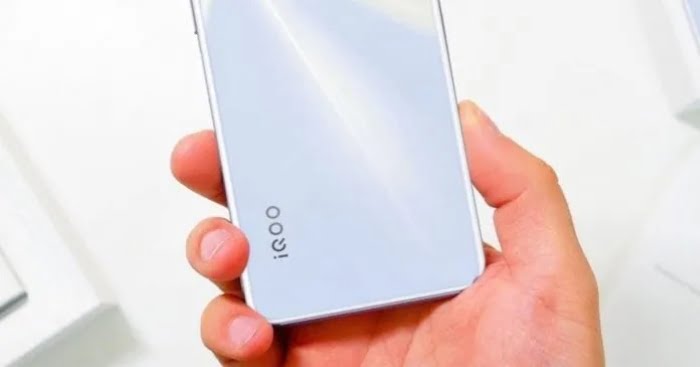 iQOO Z3, 25 Mart’ta piyasaya sürülecek!