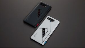 Asus ROG Phone 5 sökme videosu, cihazın nasıl ikiye katlandığını ortaya çıkardı! 3 Asus ROG Phone 5 video sökümü, cihazın nasıl ikiye ortaya çıkardı!