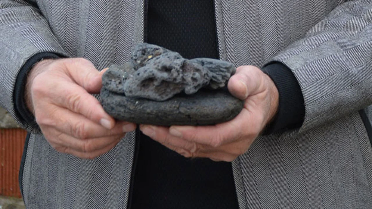 Satılık göktaşı ilanı büyük dikkat çekti: İşte göktaşı fiyatı 2 Satılık göktaşı ilanı