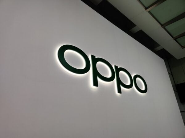 OPPO, Microsoft Surface Book benzeri bir cihaz için patent tasarımı yapıyor