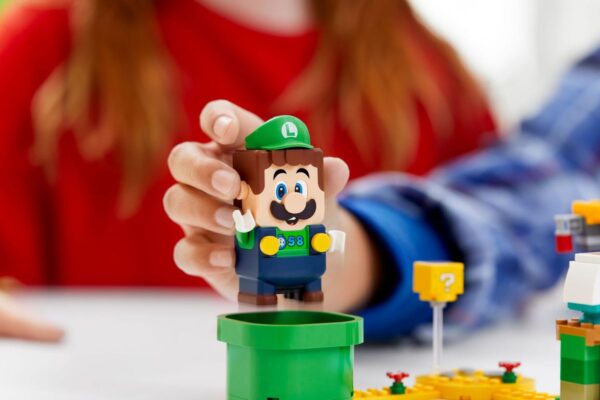 Lego, Super Mario koleksiyonuna Luigi seti ekliyor