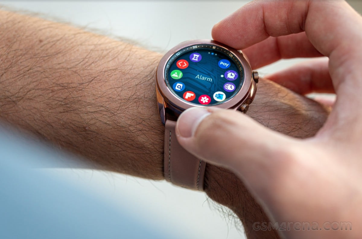 Samsung Wear OS saati 5nm yonga seti ve daha ince çerçeve ile gelecek