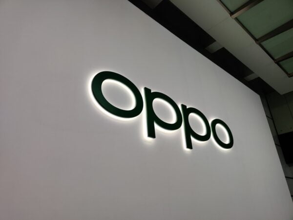 Yeni OPPO Reno 7 Kasım ayında piyasaya sürülecek