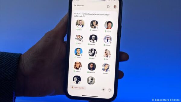 Clubhouse kullanıcı verileri Dark Web'de satılıyor iddiası! 2 Clubhouse kullanıcı verileri Dark Web'de satılıyor iddiası!