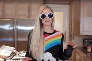 Netflix, Paris Hilton'un sunduğu bir yemek programı başlatacak 29 Netflix, Paris Hilton'un sunduğu bir yemek programı başlatacak