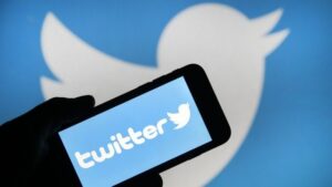 Twitter, Google ve Apple Kimliği ile oturum açılmasına izin verecek 38 Twitter, Google ve Apple Kimliği ile oturum açılmasına izin verecek