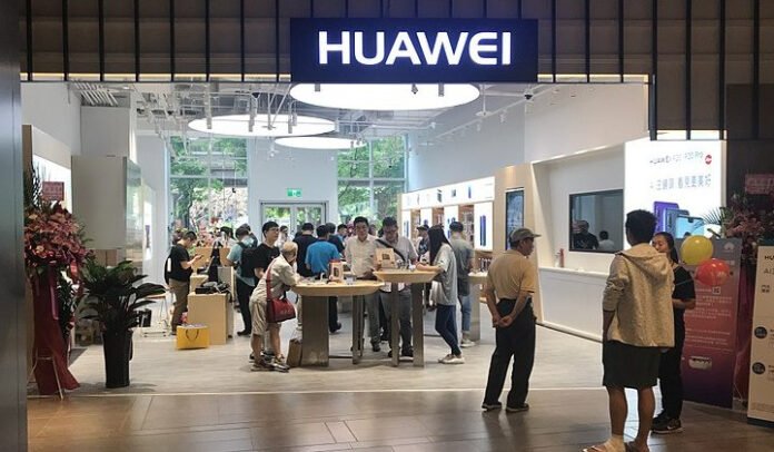 Huawei, akıllı telefon 'tahtına' geri dönmeyi hedefliyor!Huawei, akıllı telefon 'tahtına' geri dönmeyi hedefliyor!