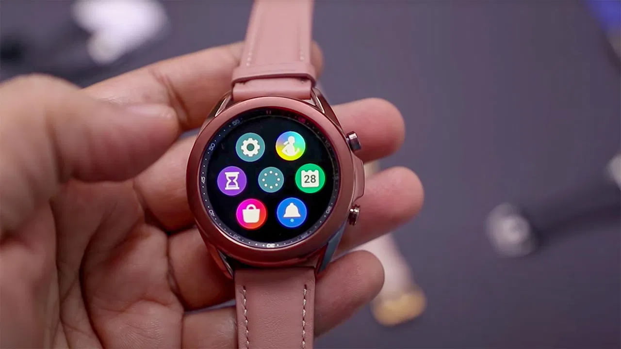 Samsung Galaxy Watch 4, hem Bixby hem de Google Asistan destekleyecek