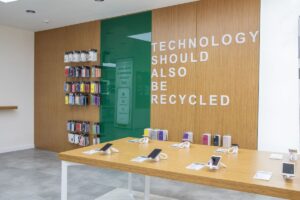 Easycep, Türkiye'nin en büyük yenilenmiş telefon mağazasını açtı 27 Easycep 2