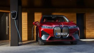 BMW yeni elektrikli otomobil