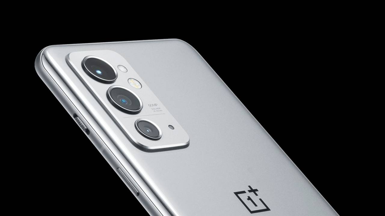 OnePlus 9RT peynir ekmek gibi sattı