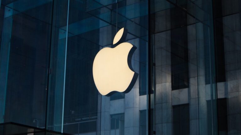 Apple,bir davayı çözmek için 30 milyon dolar teklif etti