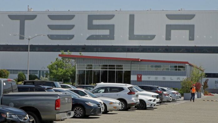 Tesla fabrika çalışanı şirkete karşı 'cinsel taciz' iddiasında bulundu