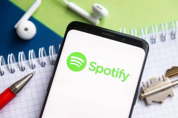 Spotify sesli kitap platformu Findaway'i satın aldı
