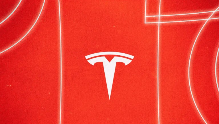 Tesla yeni güncelleme ile çok önemli bir özellik kazanıyor (Video)