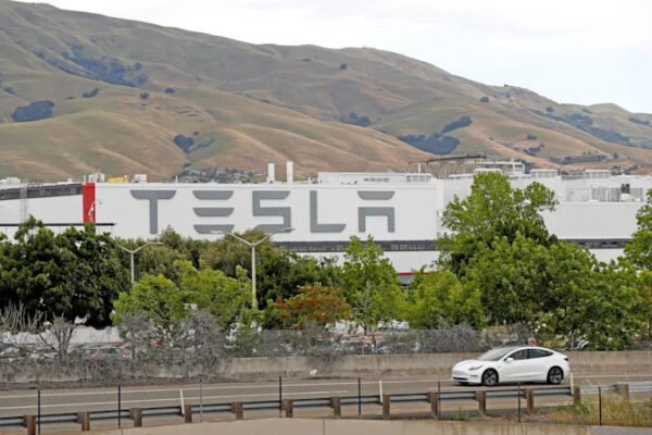 Tesla fabrika çalışanı şirkete karşı 'cinsel taciz' iddiasında bulundu