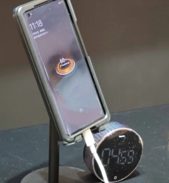 İdrar kullanılarak cep telefonları şarj edilecek