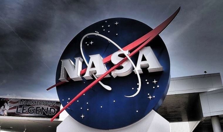 NASA, insanlı ay iniş projesini 2025'e itti