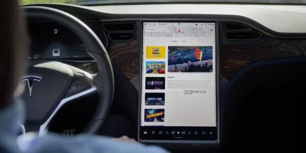 Tesla 2021'de krizle boğuşmasına rağmen rekor kırdı