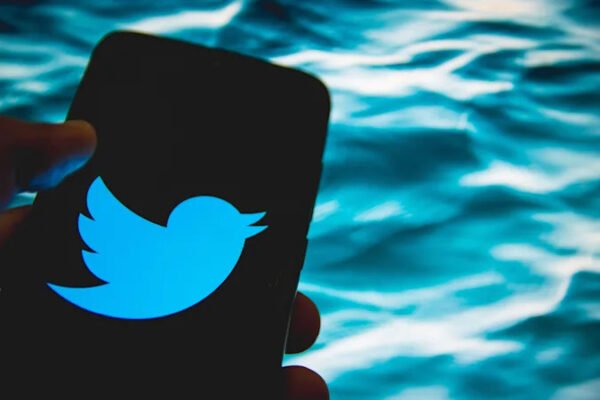 Twitter yüksek profilli hesaplar hakkında yeni bir sistem kuruyor