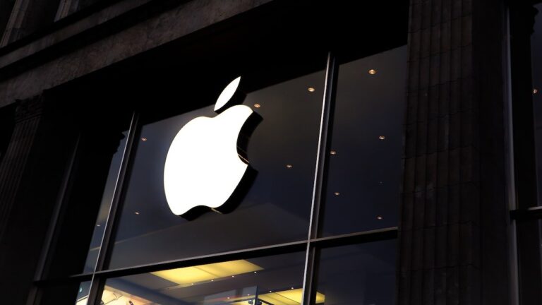 Apple, geçen yıl 165 milyon abone kazandı!