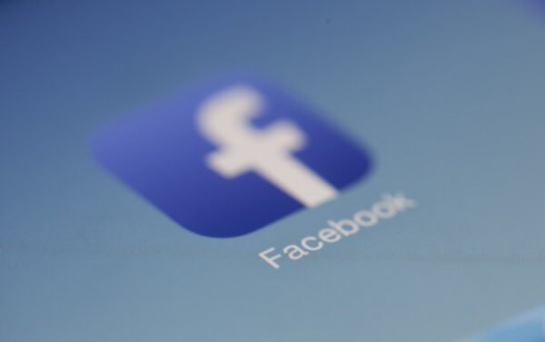 Facebook, 2,3 milyar sterlinlik davayla karşı karşıya