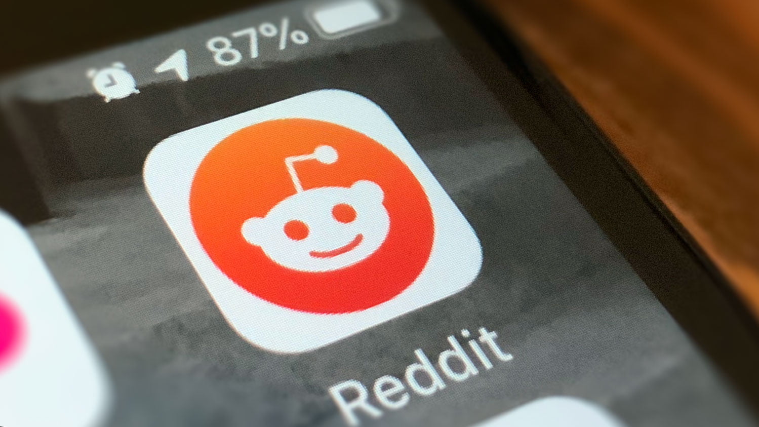 Reddit, Twitter gibi NFT kullanıcı profil resimlerini test ediyor