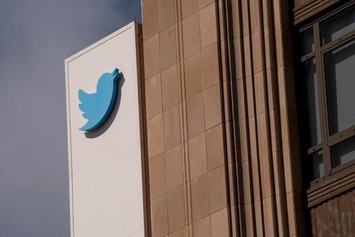 Twitter, Ukrayna ve Rusya'da reklamları duraklatıyor