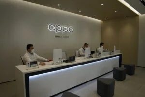 OPPO Kadıköy ve Şişli'de Teknik Servis Noktası Açtı 43 Teknik Servis Noktası