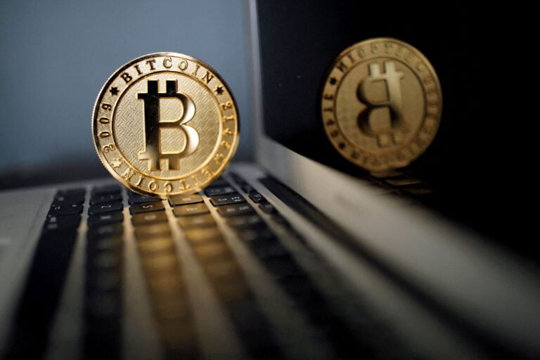 Kripto para borsaları bir kez daha çöktü: Bitcoin tarihi dipte