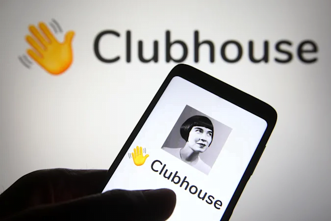 Clubhouse bünyesine mesajlaşma özelliği ekliyor