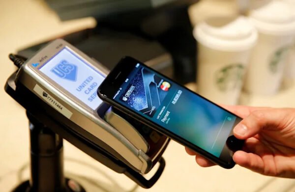 Apple Pay ve Google Pay, Rus banka kartlarını kabul etmiyor