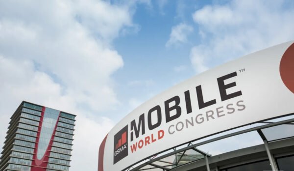 Mobil Dünya Kongresi organizatörleri bazı Rus firmalarını gösteriden men edecek