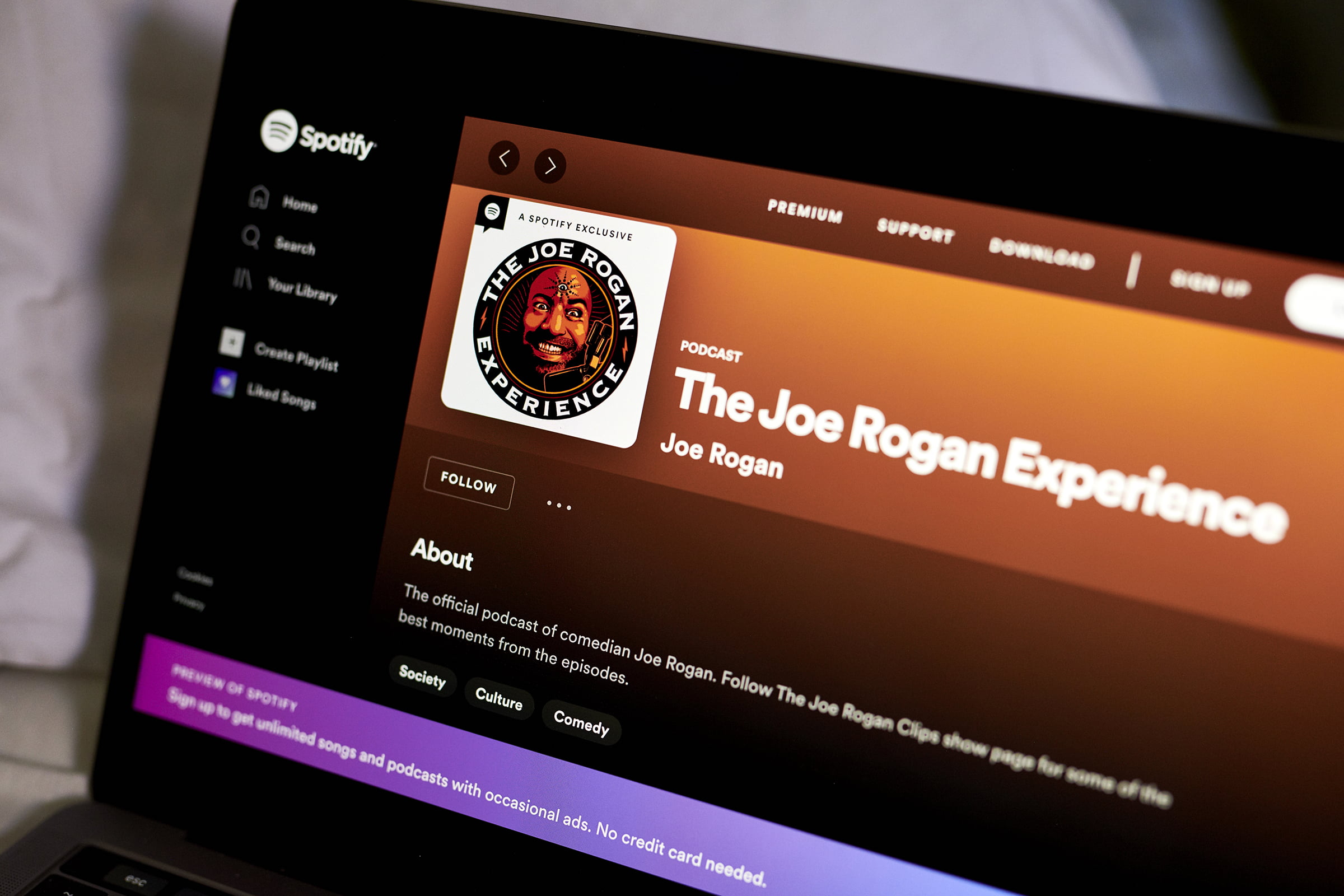 Spotify tartışmalı podcastlerden daha büyük problemlerle uğraşıyor