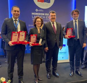 Koç Üniversitesi ’ne en başarılı kurum ödülü 36 Koç Üniversitesi