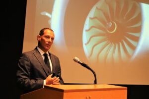 Rolls-Royce , üniversite öğrencileriyle bir araya geld 43 Rolls-Royce