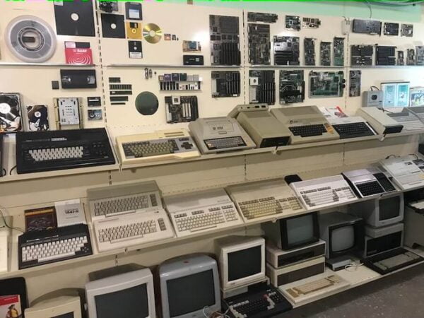 Rusya Ukrayna'yı işgali sırasında tarihi bir bilgisayar müzesini yok etti