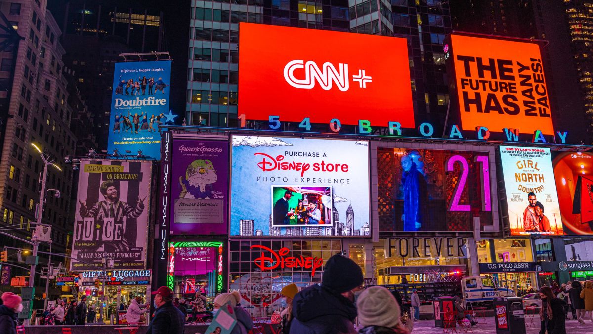 CNN+ planlanandan daha erken kapanıyor