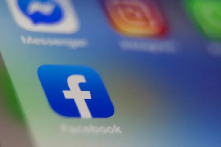 Facebook, Gruplarda Discord benzeri ses kanallarını test ediyor