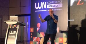 Tim Willits anlatıyor: Oyunlarda Hollywood lisanslarının kullanımı üzerine... 13 iu 7i7i