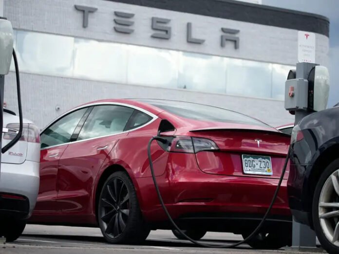 Tesla, tüm modellerinde fiyatları 6.000 dolara kadar artırdı!