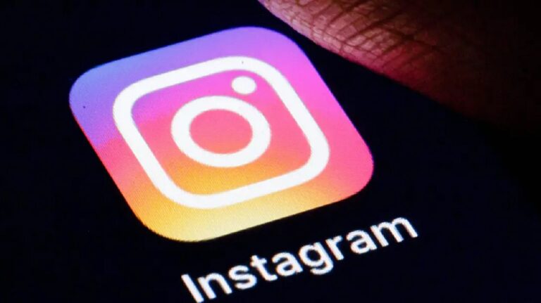 Instagram bağımlılık yapmakla ve zararlı olmakla suçlanıyor