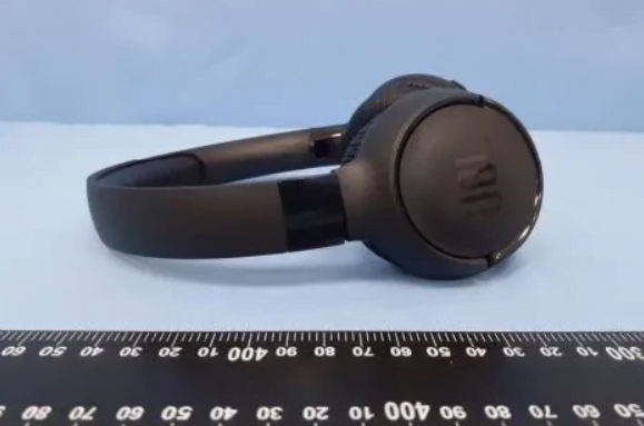JBL’nin Tune 520 BT kulaklıkları ortaya çıktı