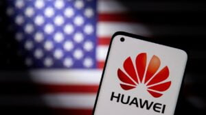 Huawei, en büyük Çinli rakibi lisans anlaşması imzaladı