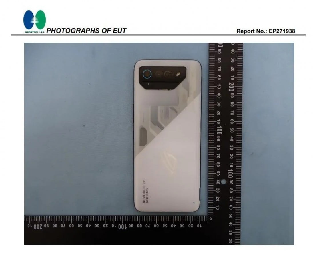Asus ROG Phone 7 3