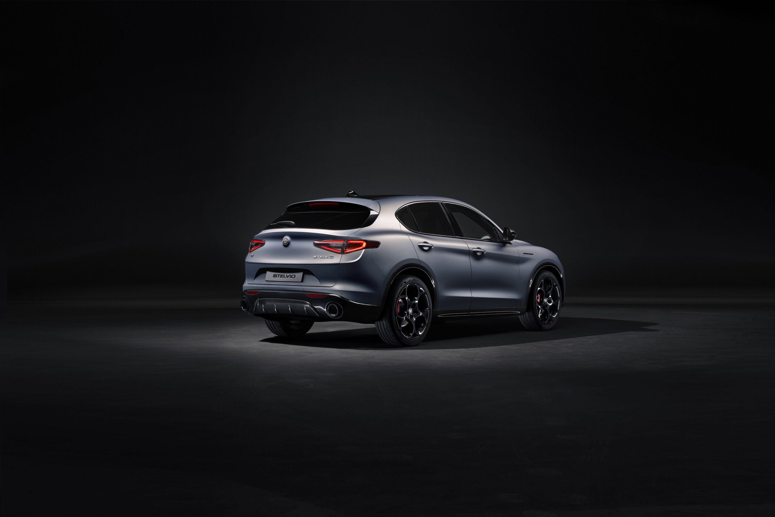 Alfa Romeo Giulia ve Stelvio